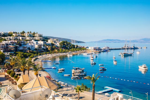 View,Of,Bodrum,Beach,,Aegean,Sea,,Traditional,White,Houses,,Flowers,